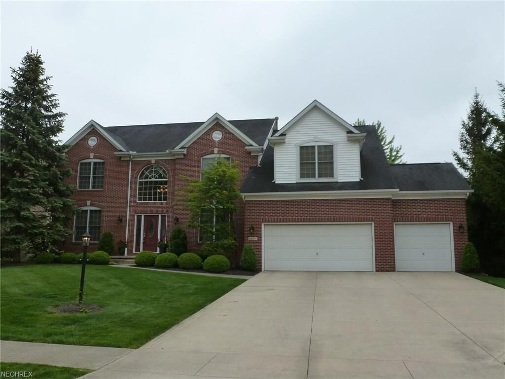 Property Photo:  20613 Pembrooke Oval  OH 44149 