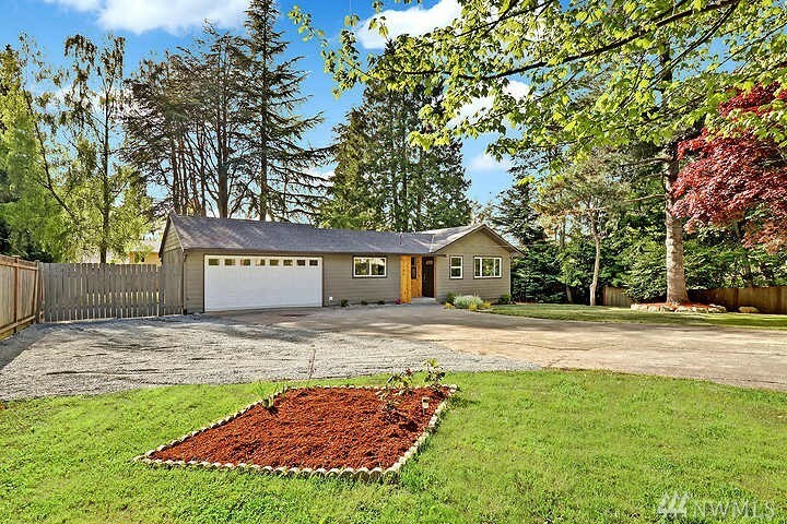 Property Photo: 17126 76th Ave W WA 98026