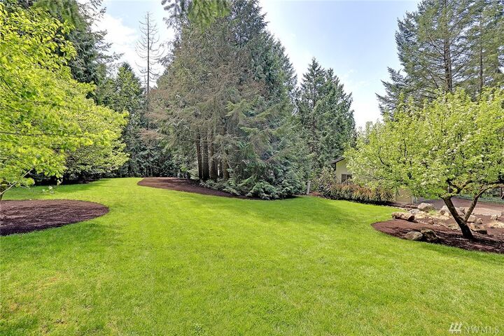 Property Photo: 23833 SE 28 Street WA 98075