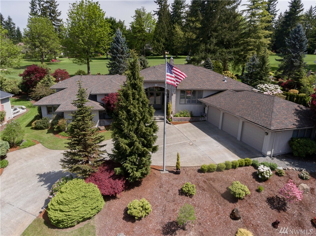 Property Photo:  20922 NE 140th Ct  WA 98077 