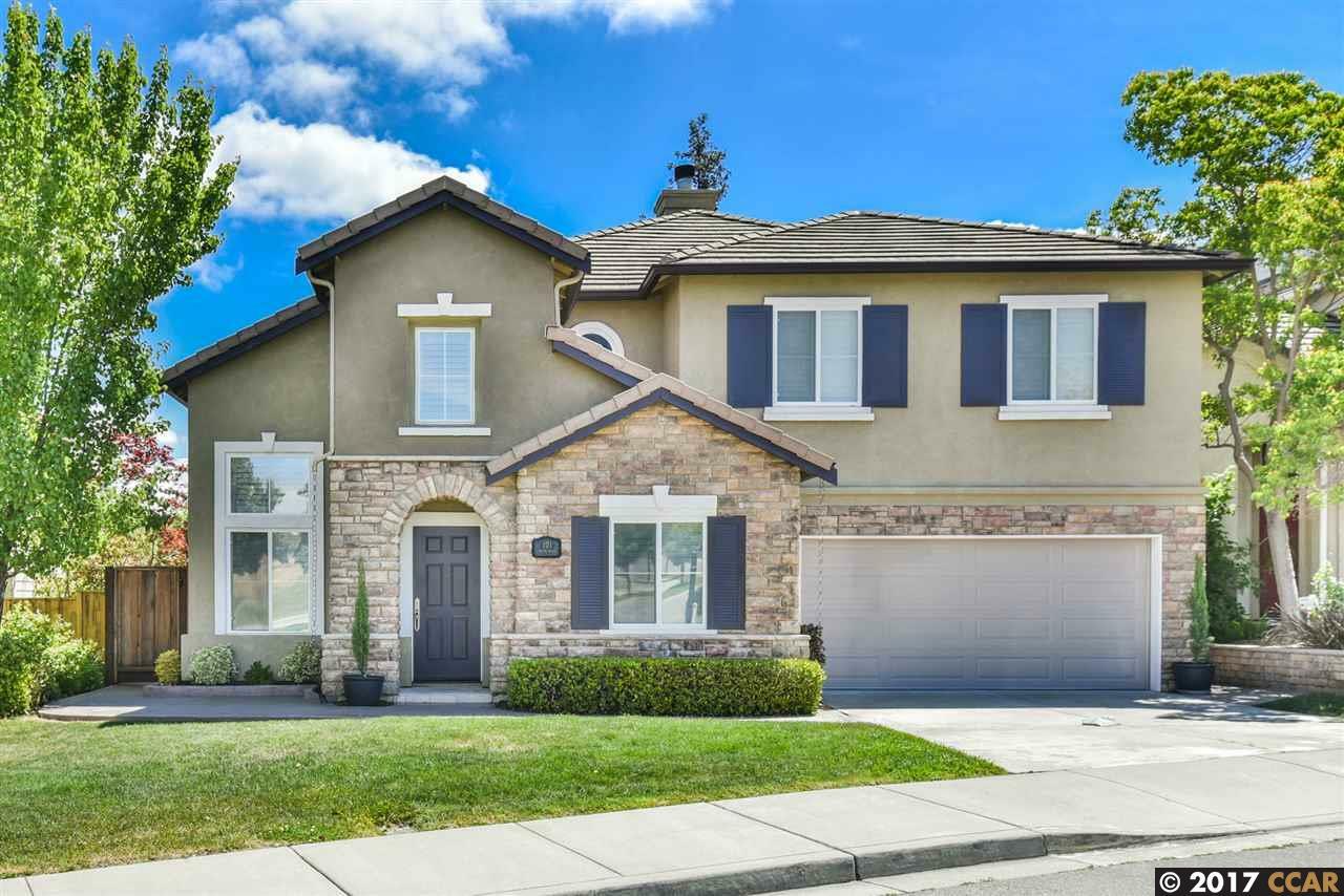 Property Photo: 101 Kevin Pl CA 94553