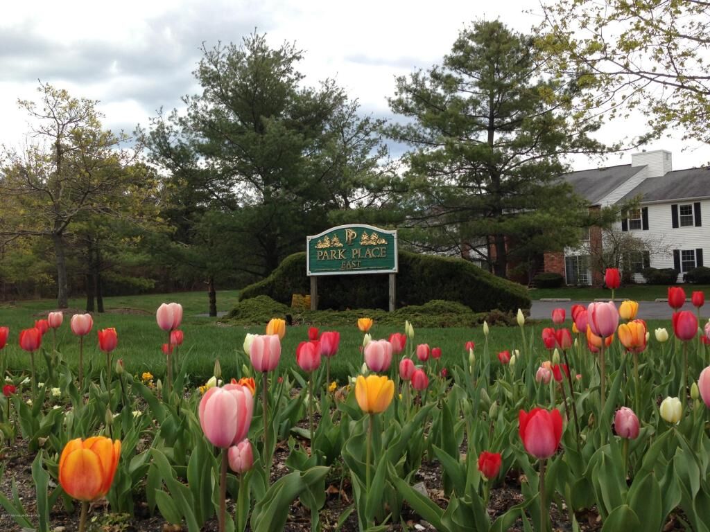 Property Photo:  18 Frontier Way  NJ 07753 