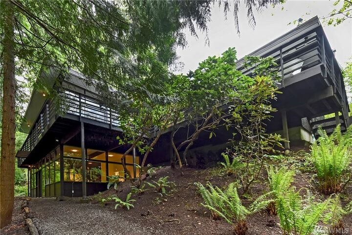 Property Photo:  9223 45th Ave NE  WA 98115 