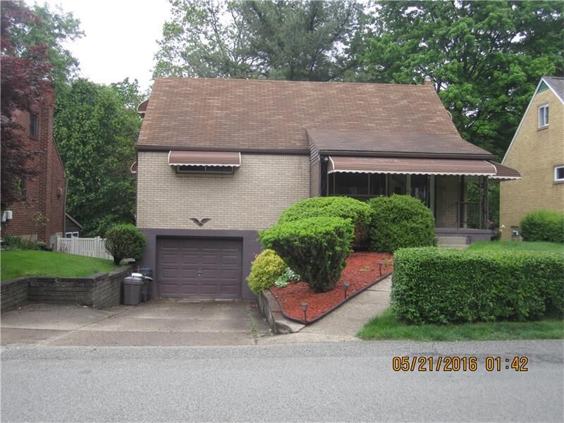 Property Photo: 1043 Ardmore Manor PA 15221