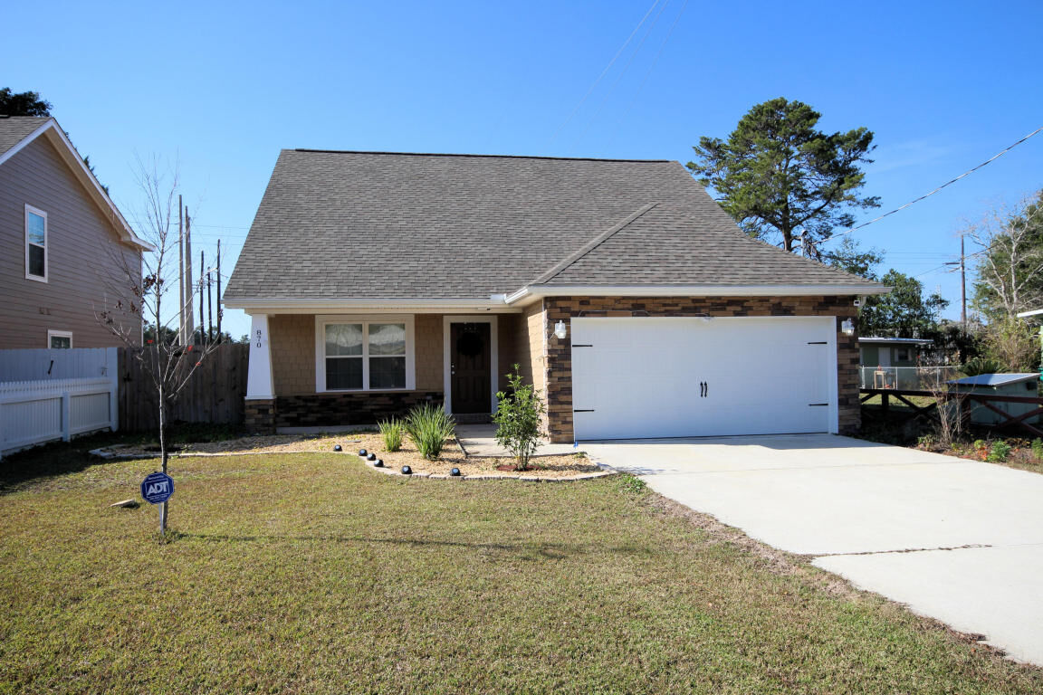 Property Photo: 870 Fairview Drive FL 32547