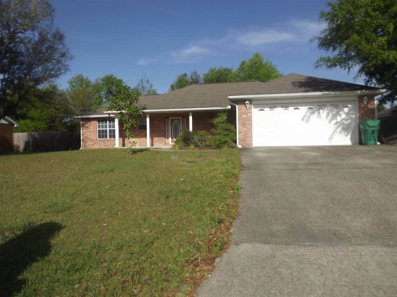 Property Photo:  4056 Ermine Ln  FL 32583 