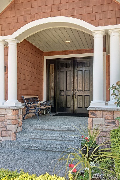 Property Photo:  24118 E Greystone Lane  WA 98020 