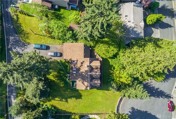 12128 107th Ave NE  Kirkland WA 98034 photo