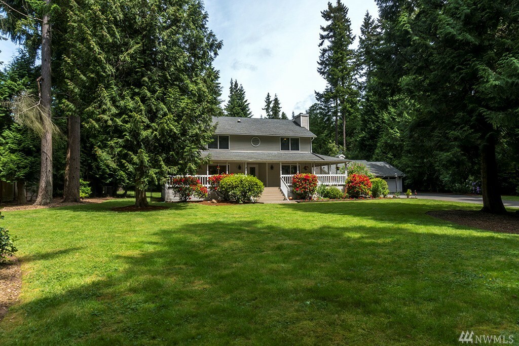 Property Photo:  15806 NE 160th St  WA 98072 