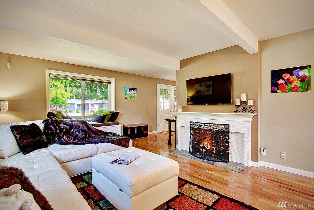 Property Photo: 16207 NE 19th Place WA 98008