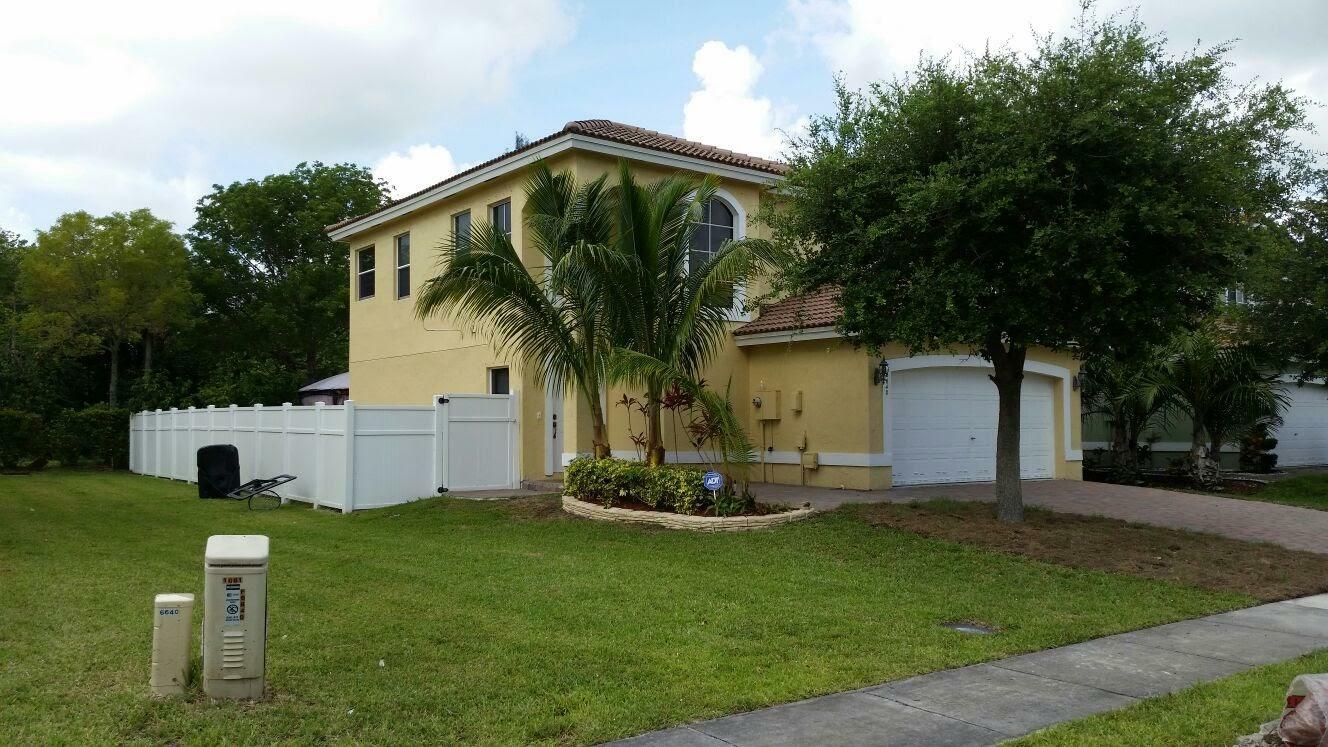 Property Photo:  6640 Adriatic Way  FL 33413 