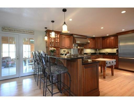 Property Photo:  4 Briarwood Lane  NH 03052 