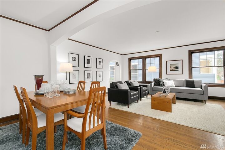 Property Photo:  2328 10th Ave E 201  WA 98102 