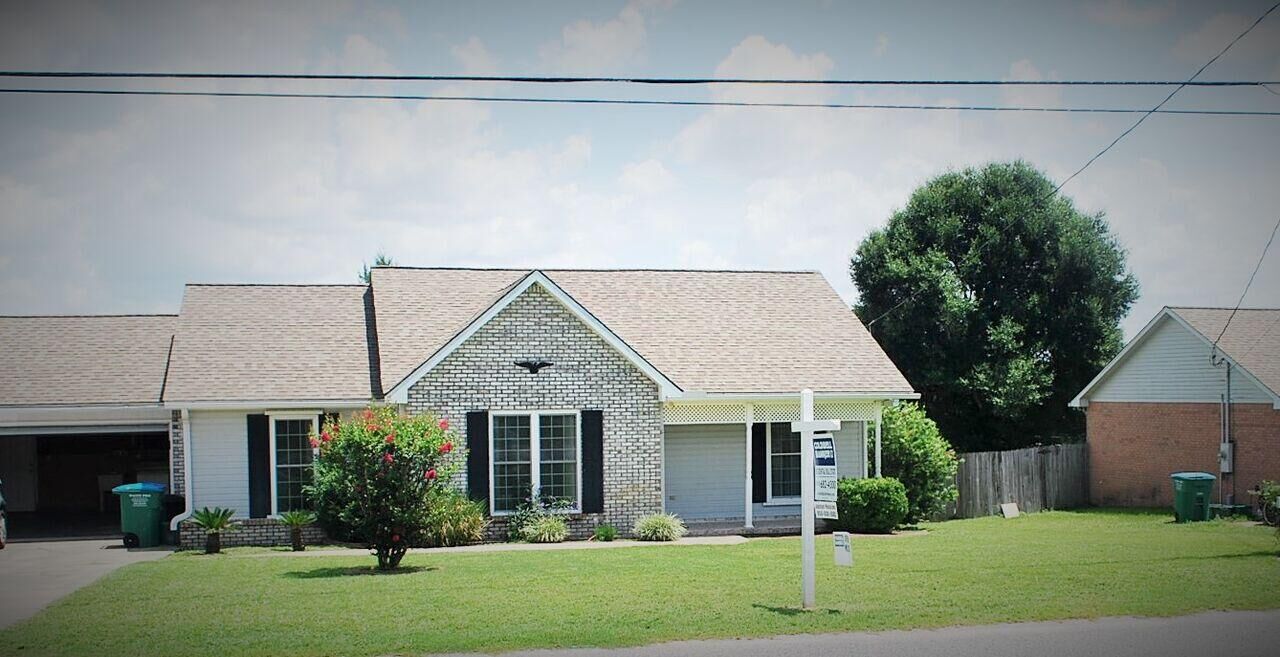 Property Photo:  188 Villacrest Drive  FL 32536 