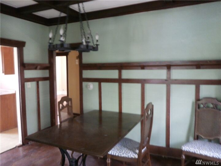 Property Photo:  5701 27th Ave NE  WA 98105 