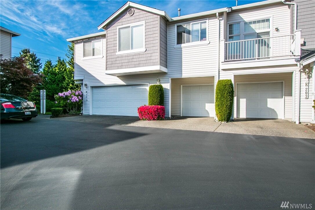 Property Photo:  5500 Harbour Pointe Blvd E101  WA 98275 