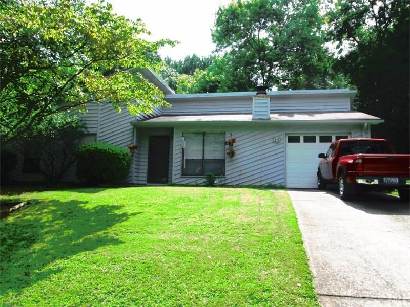 Property Photo: 484 Harvard Drive 30047