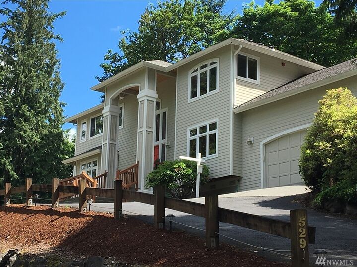 529 SW Ellerwood St  Issaquah WA 98027 photo
