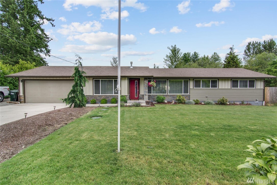 Property Photo: 21217 23rd St Ct E WA 98391