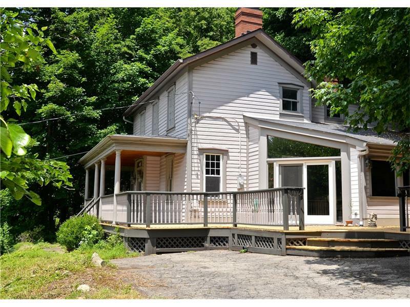 Property Photo:  1469 Beaver St  PA 15143 