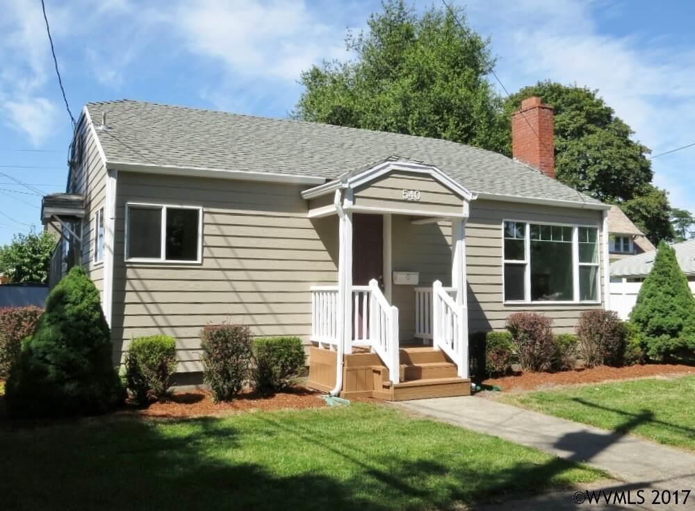 Property Photo:  540 F St  OR 97351 