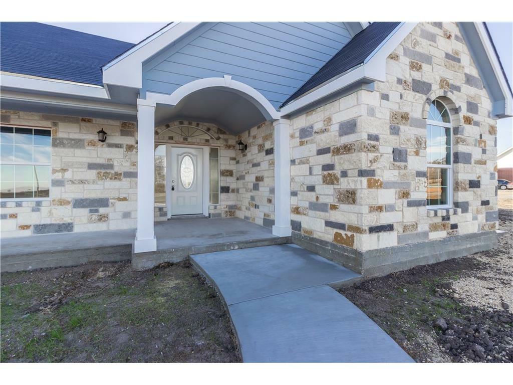 Property Photo: 2050 E Fm 487 TX 76537
