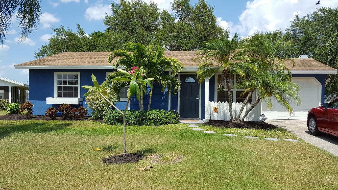 Property Photo:  1573 SE Burning Lane  FL 34952 