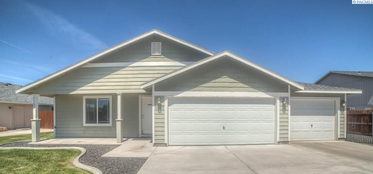 Property Photo:  4427 Kubota Lane  WA 99301 