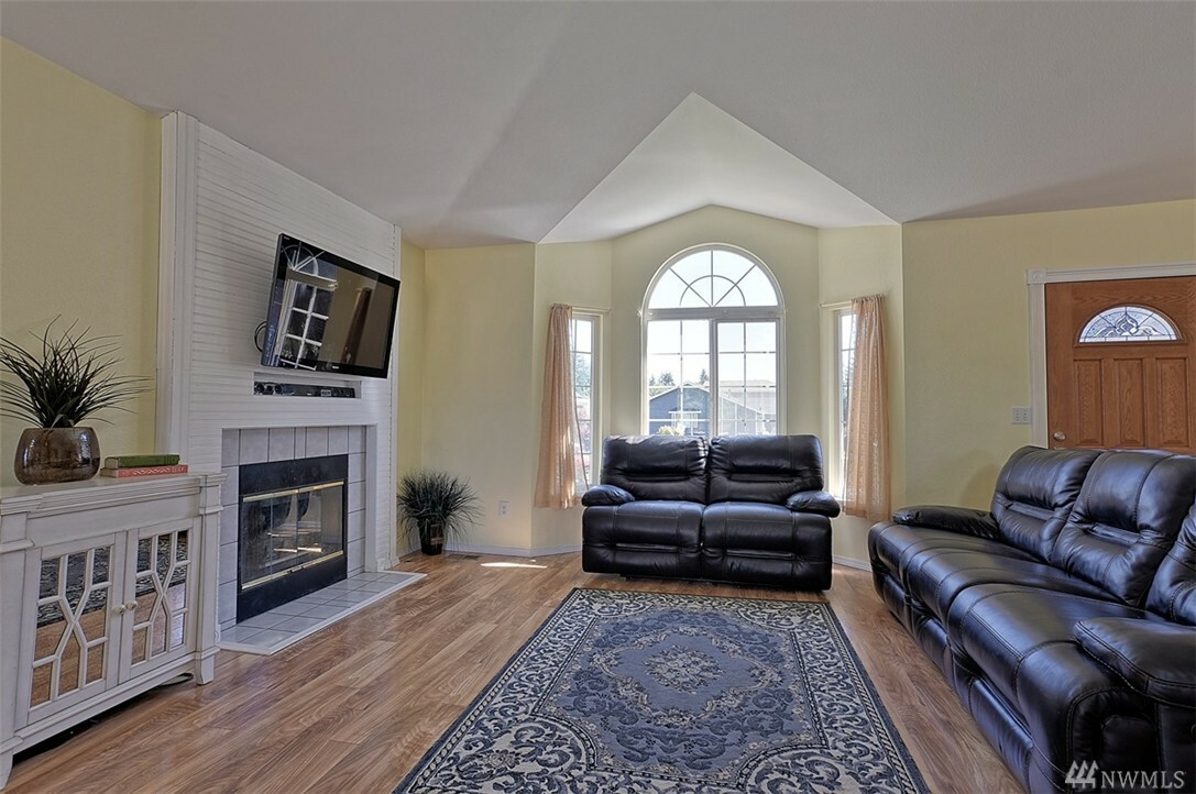 Property Photo:  9529 53rd Ave NE  WA 98270 