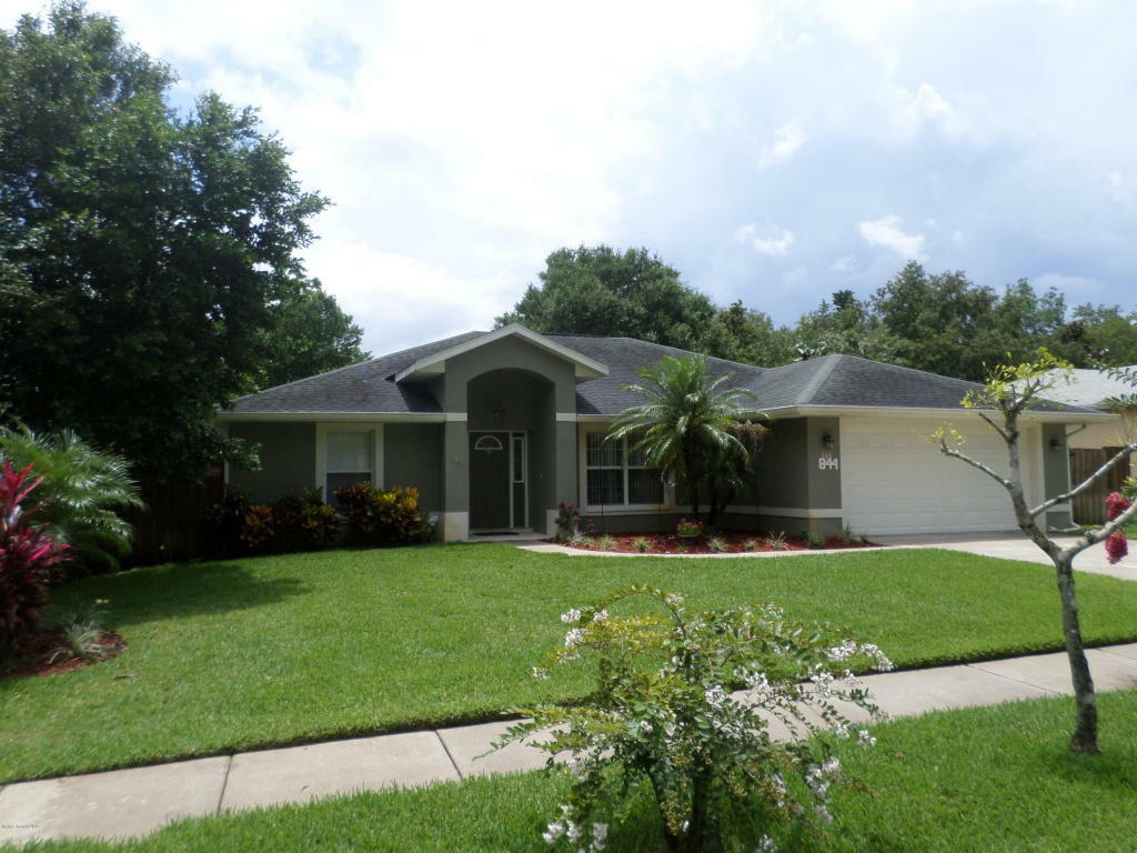 Property Photo:  844 Crestwood Avenue  FL 32796 