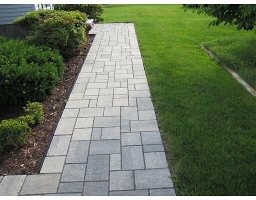 Property Photo:  86 Harriet Ave  MA 01545 