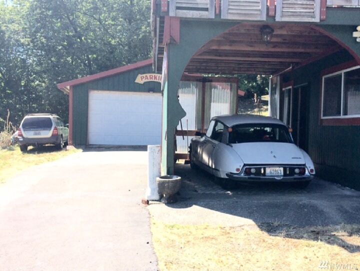 Property Photo:  3910 S 114th St  WA 98168 