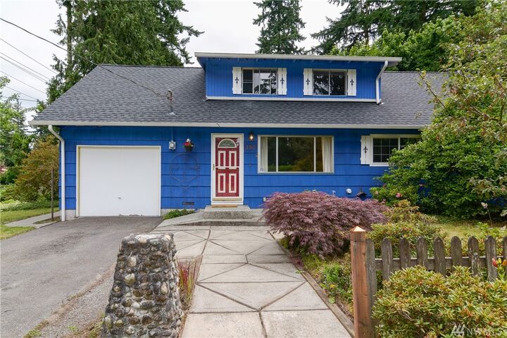 359 NE 195th St  Shoreline WA 98155 photo