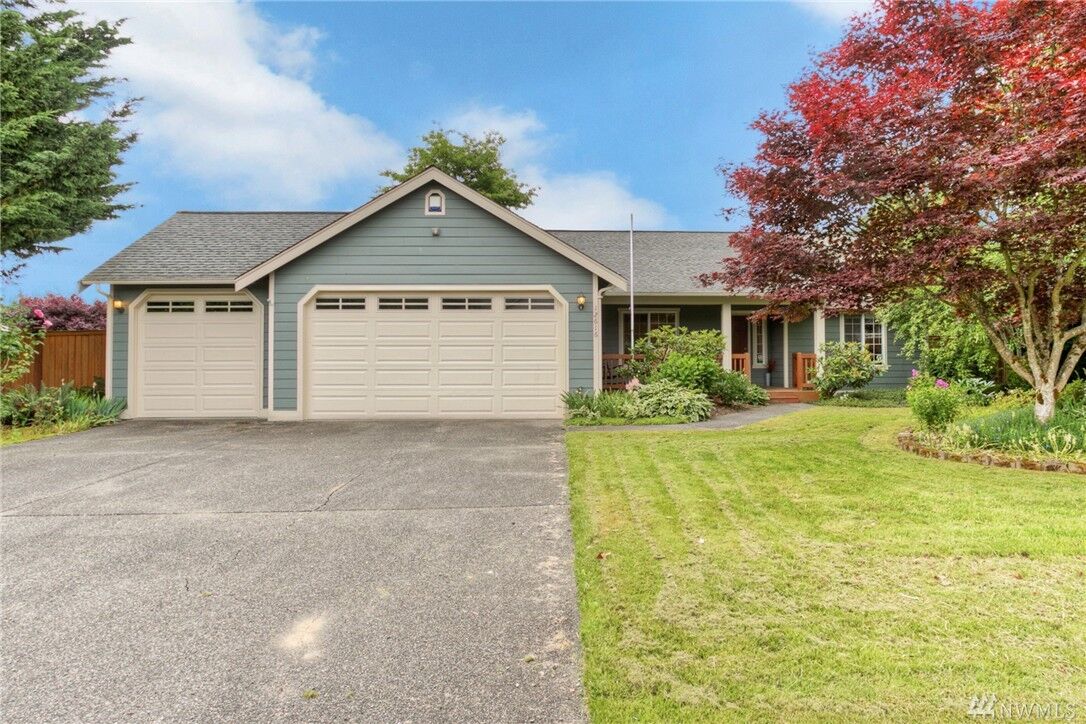 Property Photo: 12616 224th Street Ct E WA 98338