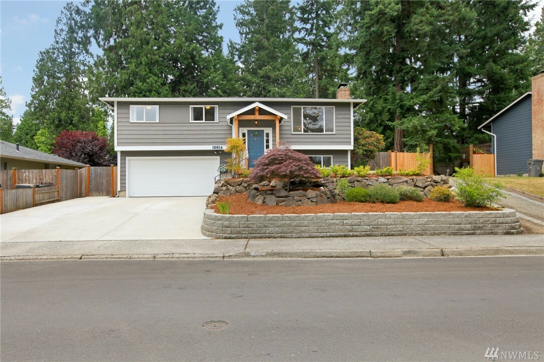 Property Photo:  10514 NE 143rd Place  WA 98034 