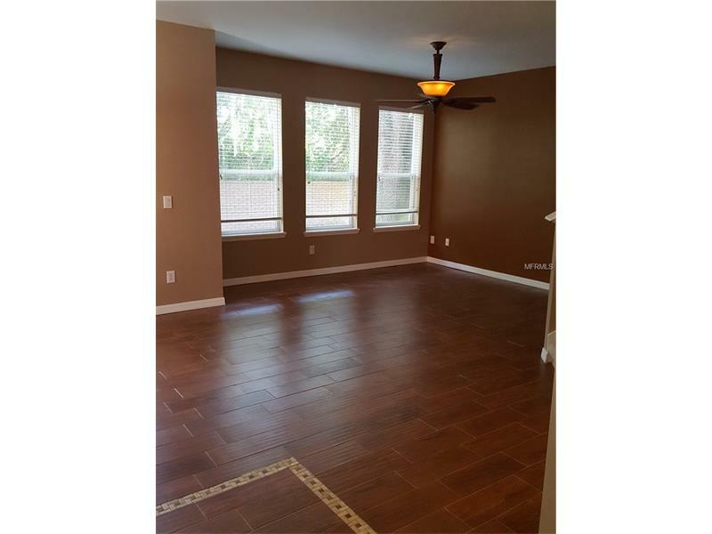 Property Photo: 1930 Pine Oak Trail FL 32773