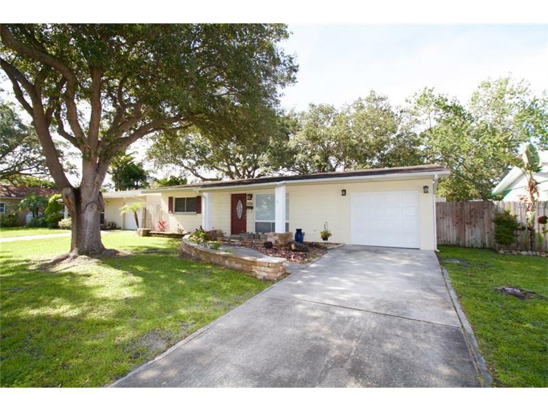 Property Photo:  156 44th Avenue NE  FL 33703 