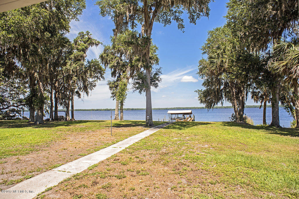 Property Photo: 310 Moonstone Drive FL 32131