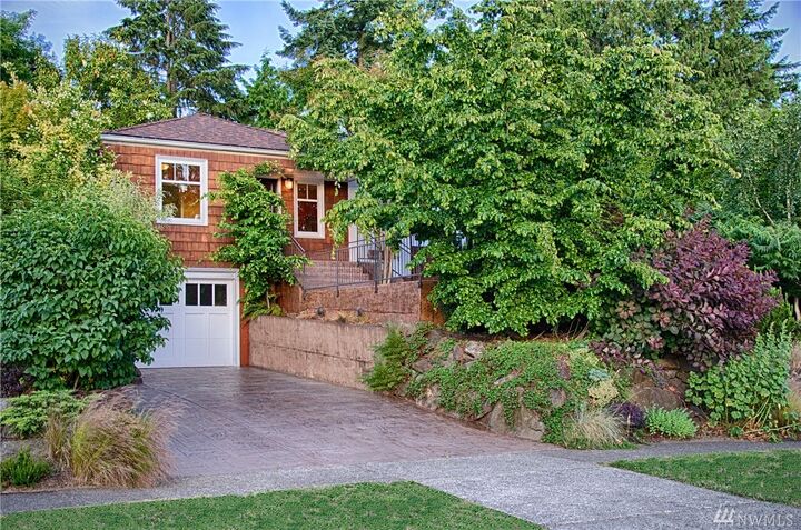 2528 31st Ave W  Seattle WA 98199 photo