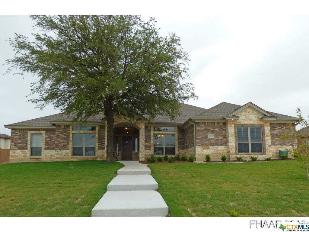 Property Photo:  7013 Bella Charca Parkway  TX 76559 