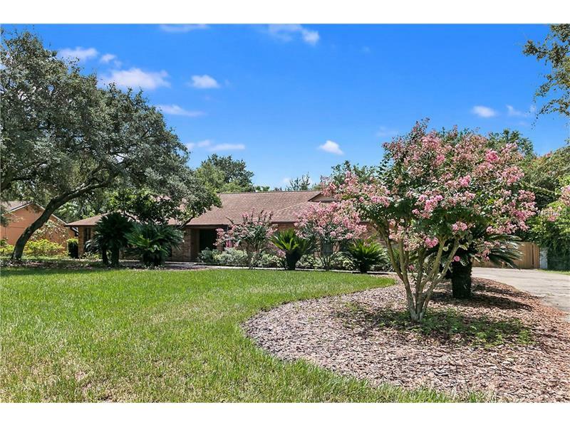 Property Photo:  7342 Woodknot Court  FL 32835 