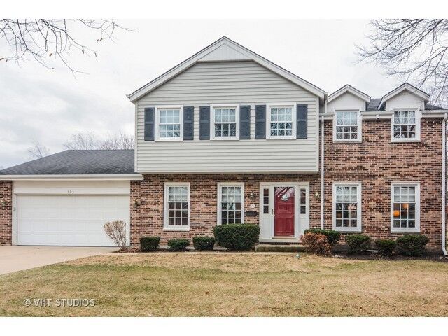 Property Photo: 703 Balsam Lane IL 60074