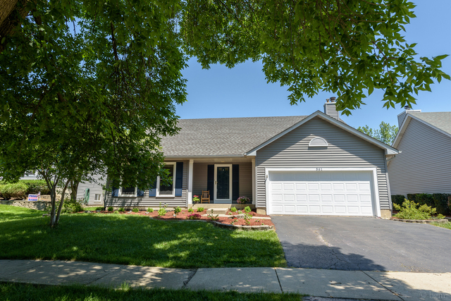 Property Photo:  561 Beaconsfield Avenue  IL 60565 