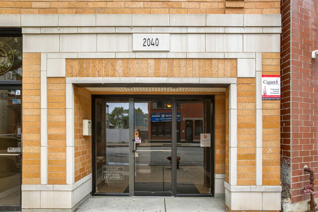 Property Photo: 2040 W Belmont Avenue 204 IL 60618