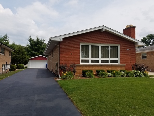 Property Photo:  10823 Tripp Avenue  IL 60453 