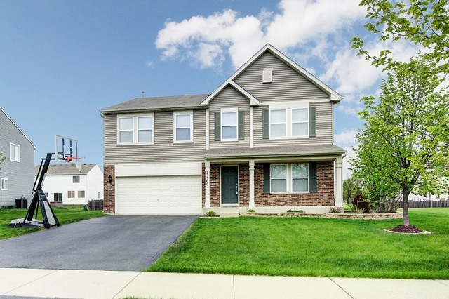Property Photo: 25300 Presidential Avenue IL 60544