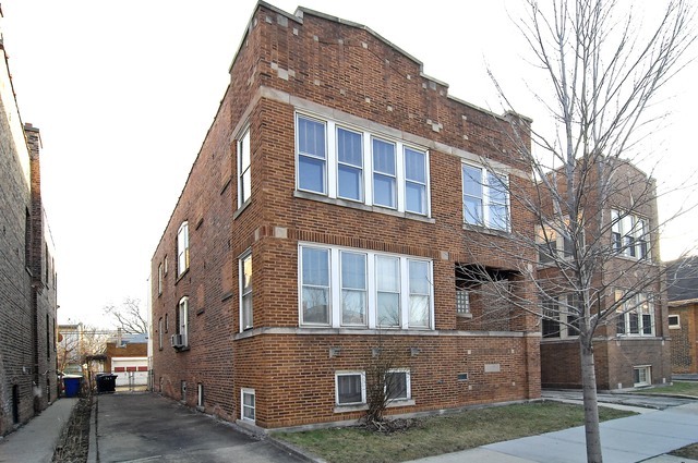 Property Photo:  4917 Addison Street West  IL 60641 