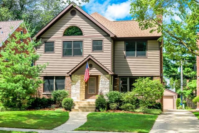536 Blackstone Avenue  La Grange IL 60525 photo