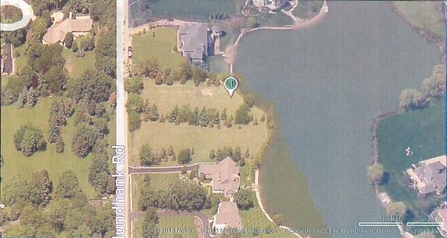 Property Photo: 16 W Mundhank Road IL 60010