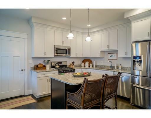 Property Photo: 4 Taylor Ln 4 MA 02043